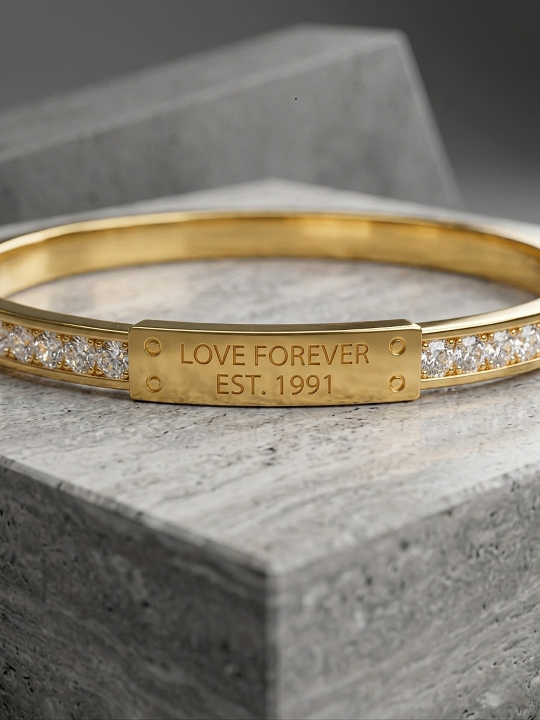 Shafaf Luxury Anti-Tarnish Bracelets for gifting (Love Forever)