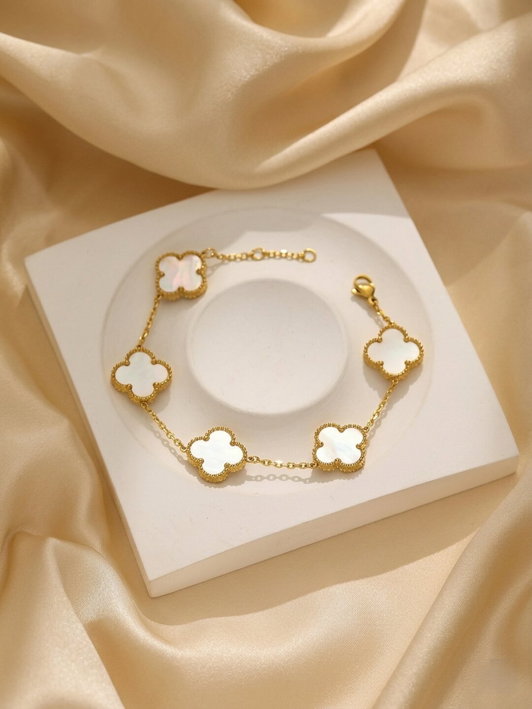 Shafaf Women's Reversible Clover Bracelet White Motifs, Adjustable Length
