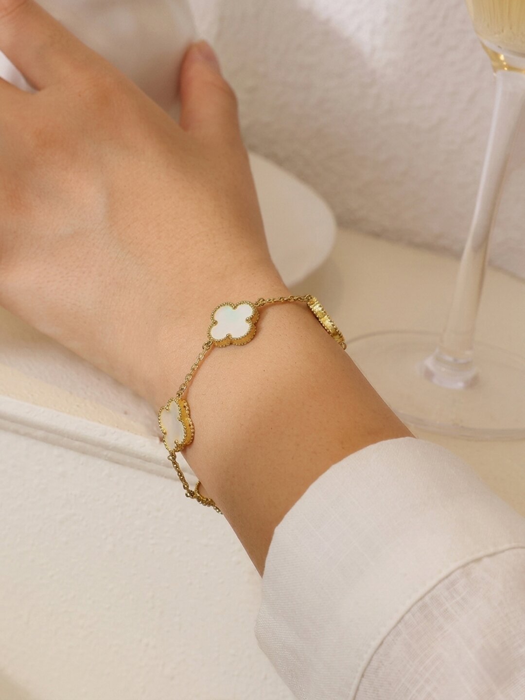 Shafaf Women's Reversible Clover Bracelet White Motifs, Adjustable Length