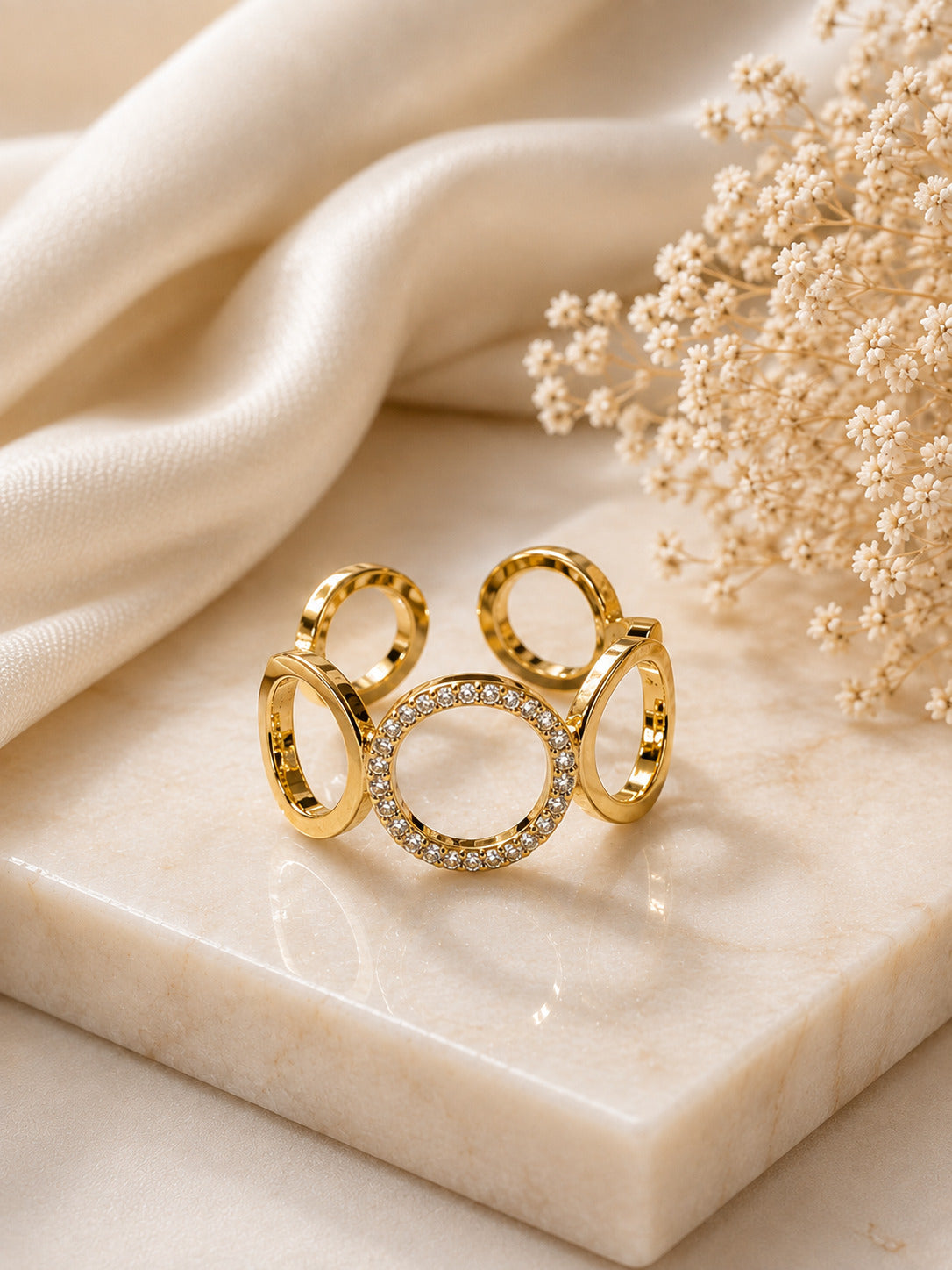 Shafaf Gold-Plated Interlinked Circle AD Adjustable Ring