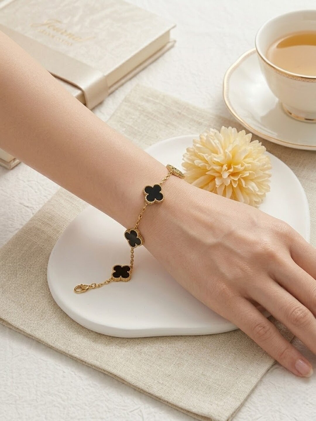 Shafaf Women's Reversible Clover Bracelet, Gold Chain with Black Motifs, Adjustable Length