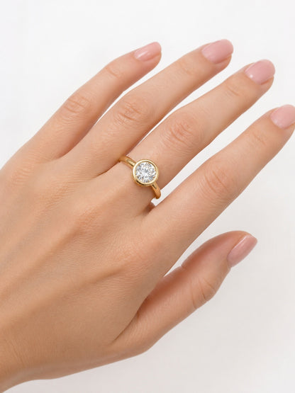 Shafaf Roun Shaped Stone Ring - Gold For Women & Girls