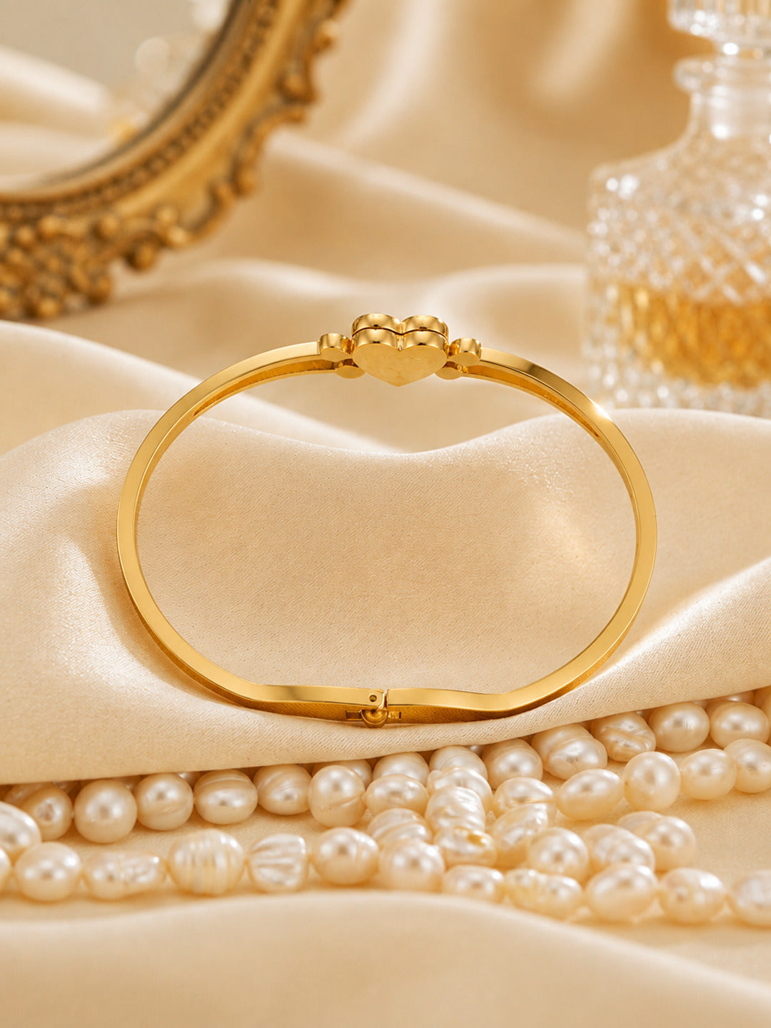 Shafaf Gold-Plated Mother of Pearl Heart & AD Stones Anti-Tarnish Adjustable Bracelet