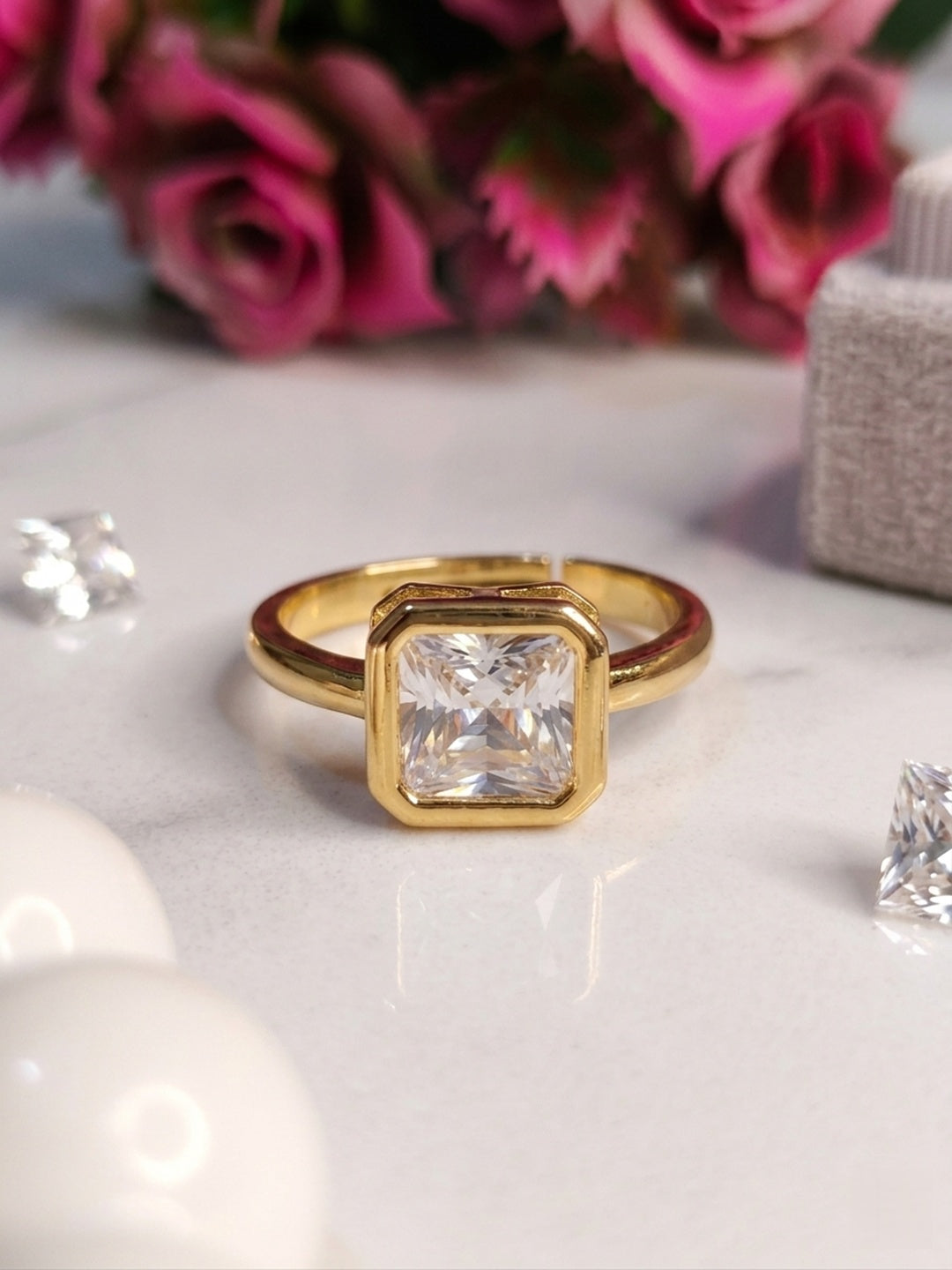 Shafaf Square Shaped Stone Ring - Gold For Women & Girls