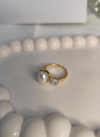 Shafaf Gold Plated Heart Cubic Zirconia and Shell Pearl Open Ring for Women I Adjustable Anti-Tarnish Toi et Moi Statement Ring, Romantic Heart Shaped Crystal Jewelry