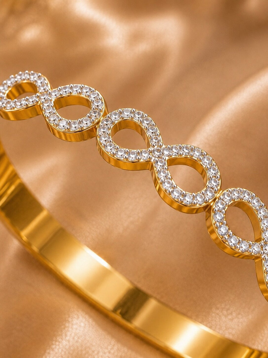 Shafaf Gold-Plated Interlinked Oval AD Anti-Tarnish Adjustable Bracelet
