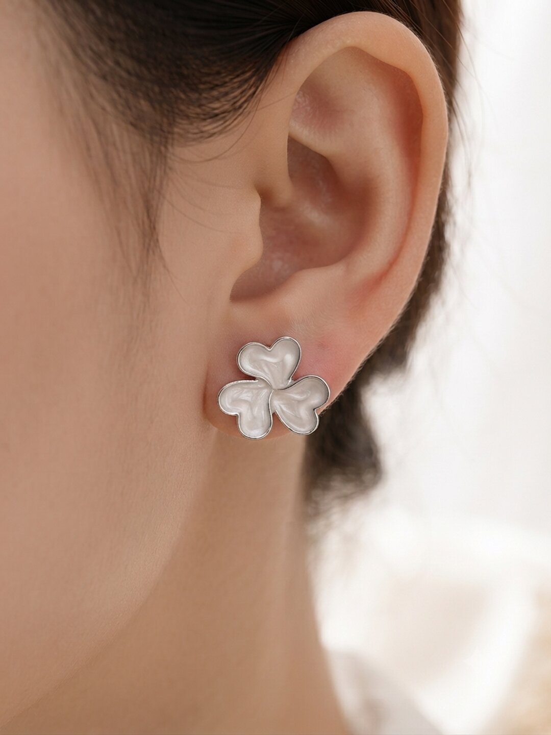 Shafaf Fashion Jewelry Gift Combo Set, Including Bracelet, Hoop Earring, Ear Studs & Clutcher